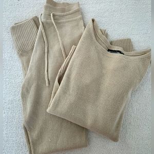 Pretty little thing set